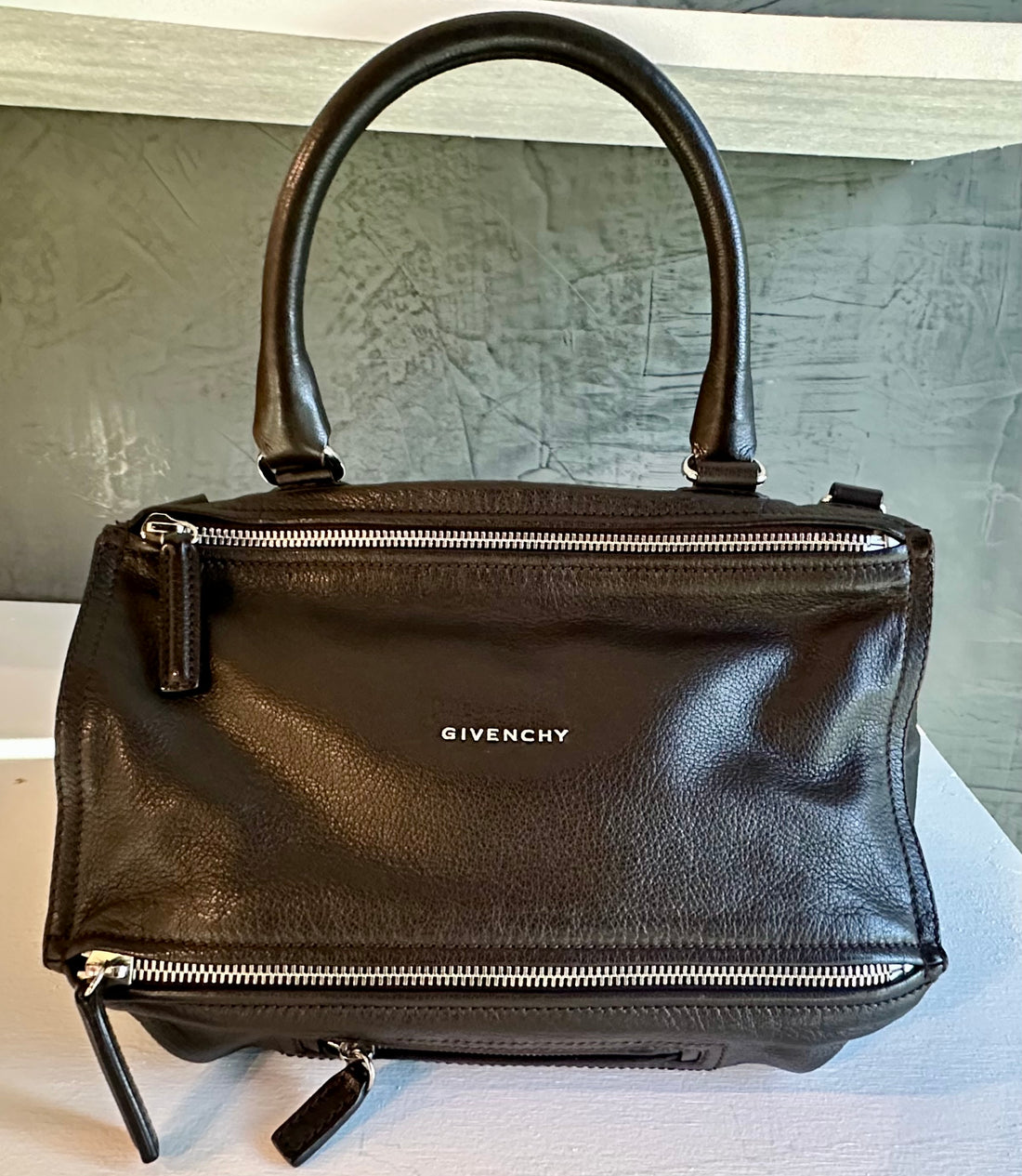 Givenchy Pandora Small – Leather (Black)