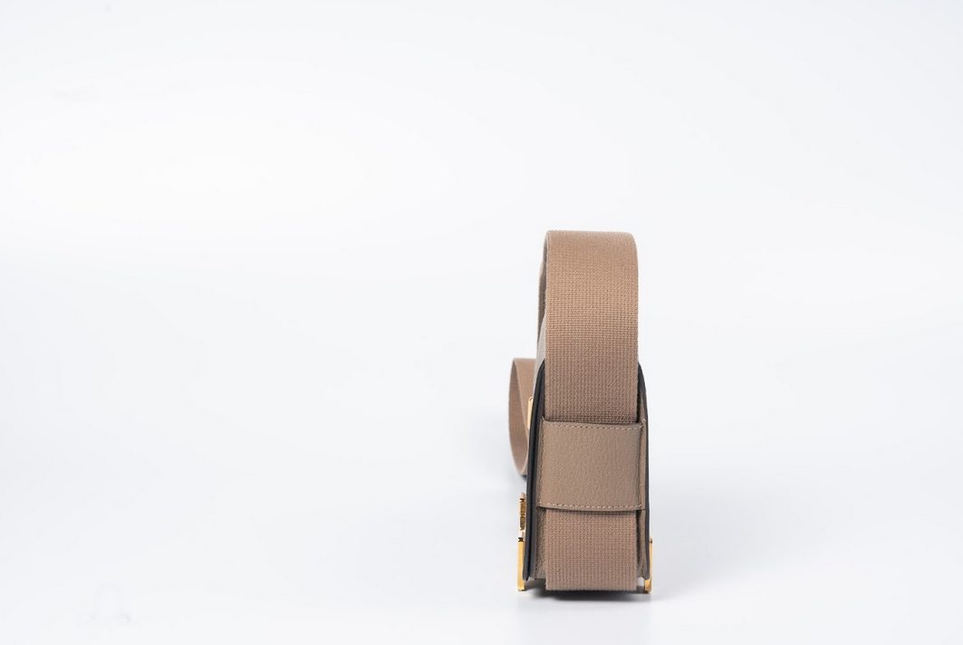 Hermès Geta Chevre Mysore Leather Etoupe with Gold Hardware