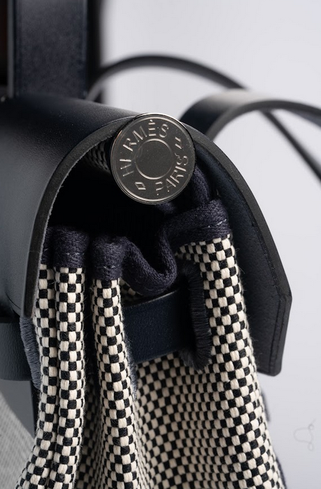 Hermès Herbag à Dos Zip Backpack Toile H Noir / Écru with Palladium Hardware