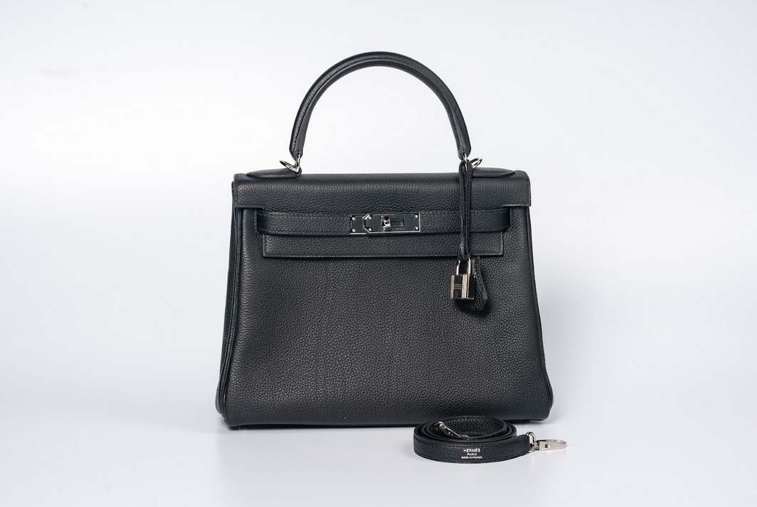 Hermès Kelly 28 Retourne Togo Black Palladium Hardware Top Handle Shoulder Bag