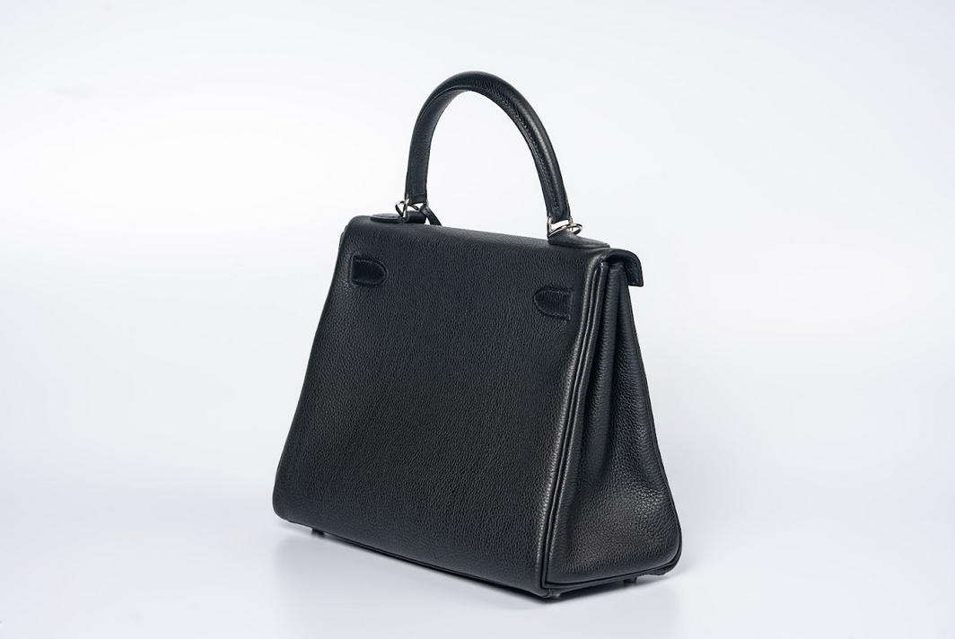 Hermès Kelly 28 Retourne Togo Black Palladium Hardware Top Handle Shoulder Bag