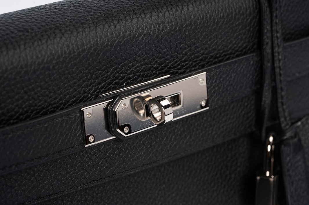 Hermès Kelly 28 Retourne Togo Black Palladium Hardware Top Handle Shoulder Bag