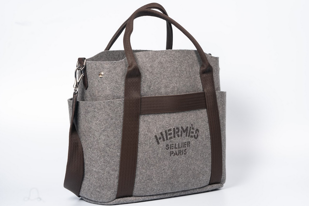 Hermès The Grooming Bag, Sac de Pansage Brown Leather, Grey Wool, Palladium Hardware
