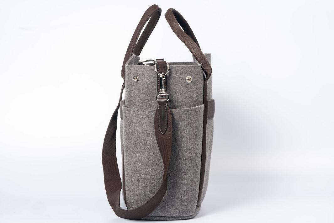 Hermès The Grooming Bag, Sac de Pansage Brown Leather, Grey Wool, Palladium Hardware